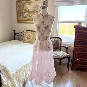 pink‎ ruffle slip skirt  70s blush pink sheer slip skirt Seamprufe size large